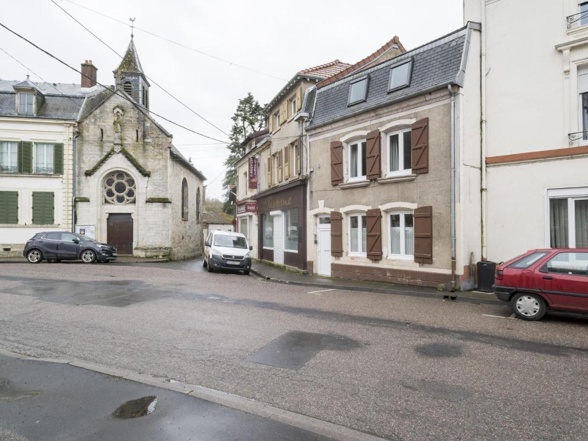 Lovely Holiday Home Near Joset Alain Dun-sur-Meuse Eksteriør bilde